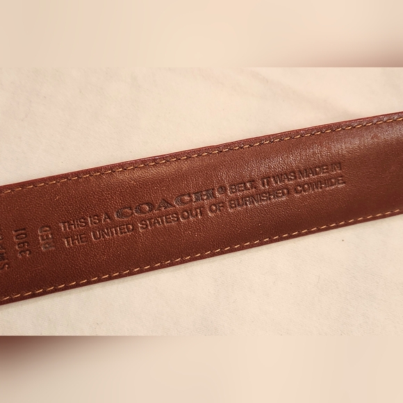 Vintage Coach #3901 Red Burnished cowhide covered buckle belt‎ size small - Picture 2 of 6
